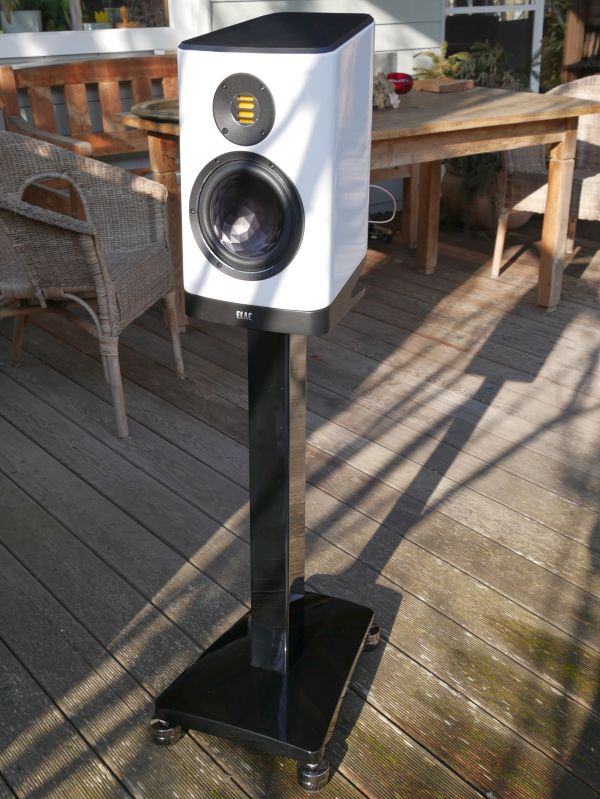 ELAC Vela BS 404 mit LS 100