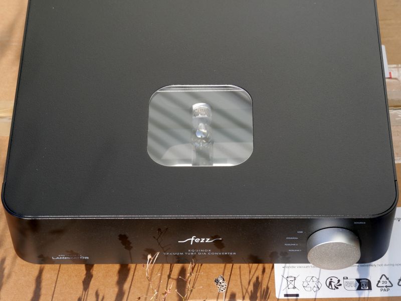 Fezz Equinox Roehre von oben