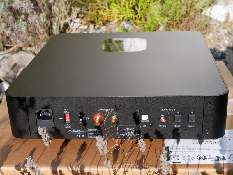 Fezz Equinox von hinten