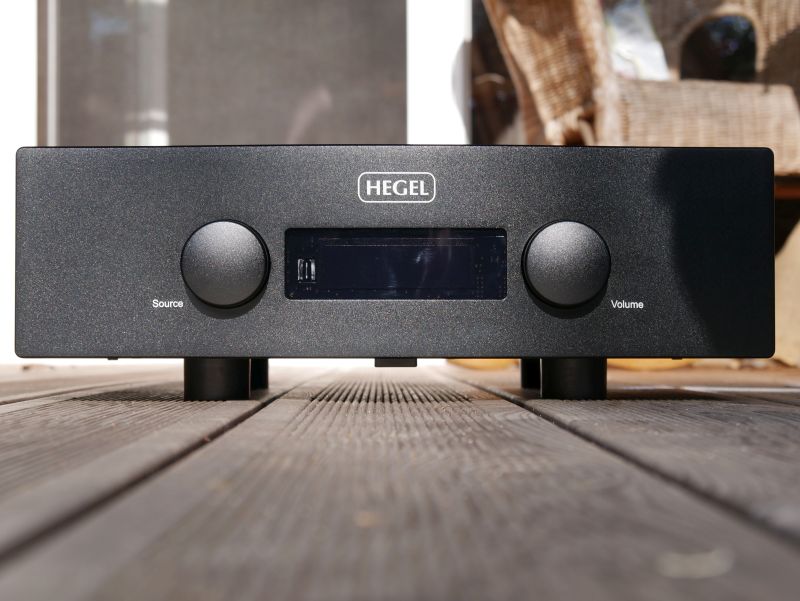 Hegel H 400 frontal