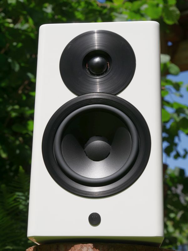 Dynaudio Focus 10 weiß von vorne